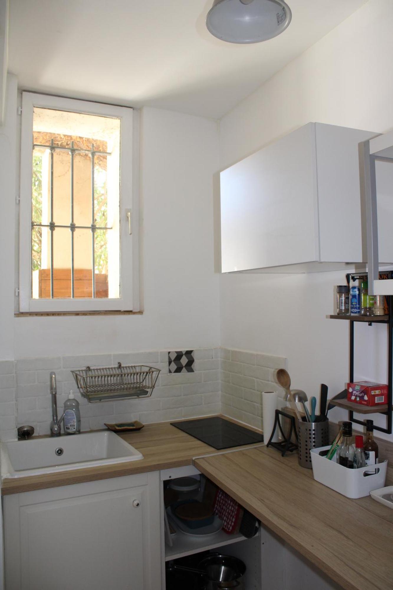 Agreable Appartement P2 Centre Ville Au Calme. Nimes Ngoại thất bức ảnh